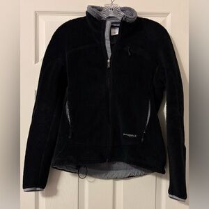 Vintage Patagonia Women’s Black Regulator Full Zip Fleece 🖤